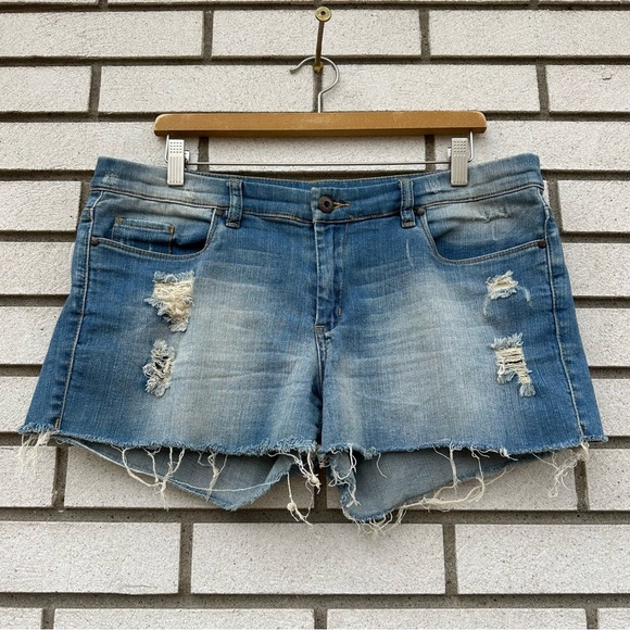 Blank NYC Distressed Cutoff Denim Jean Shorts Blue - Picture 1 of 10